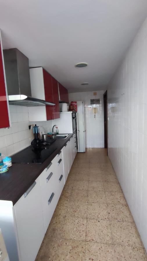 Habitacion Con Cama Individual, Piso Compartido En Avenida Blasco Ibanez บาเลนเซีย ภายนอก รูปภาพ