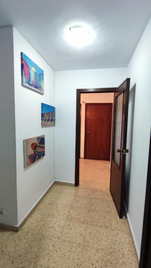 Habitacion Con Cama Individual, Piso Compartido En Avenida Blasco Ibanez บาเลนเซีย ภายนอก รูปภาพ